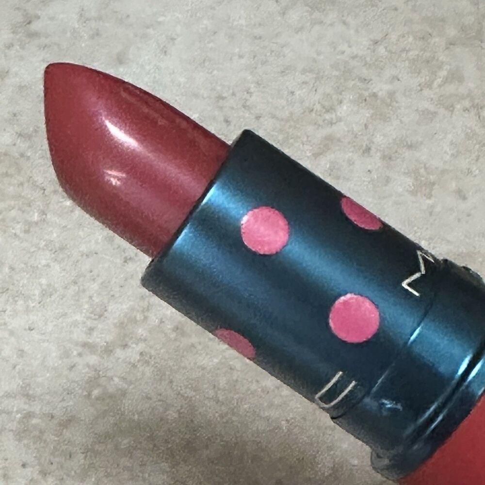MAC M.A.C.  Disney Minnie Lustreglass  Red Minnie Woo Lipstick Limited Edition - Picture 4 of 9